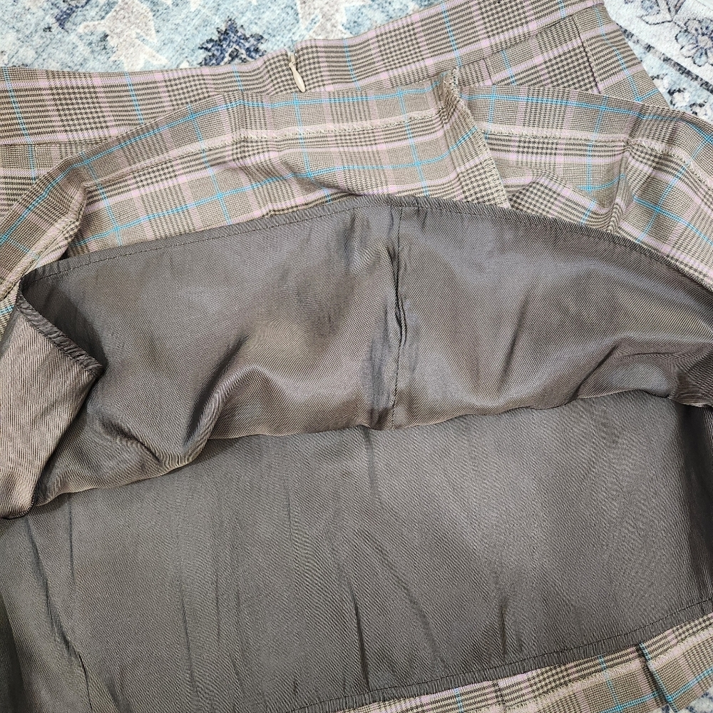 Aritzia Sunday Best Pleated Skirt - Picture 5 of 7